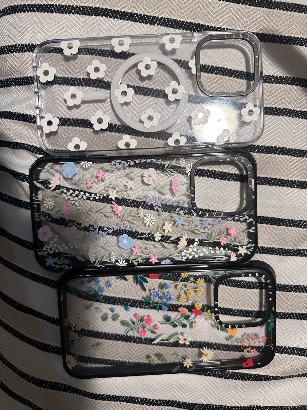 Floral Clear iPhone Case with White Daisy Design
